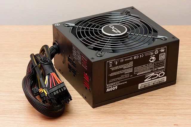 600W Power Supply