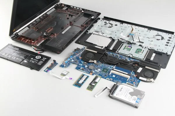 Acer Aspire VN7 591G Disassembly 29 600x400 1